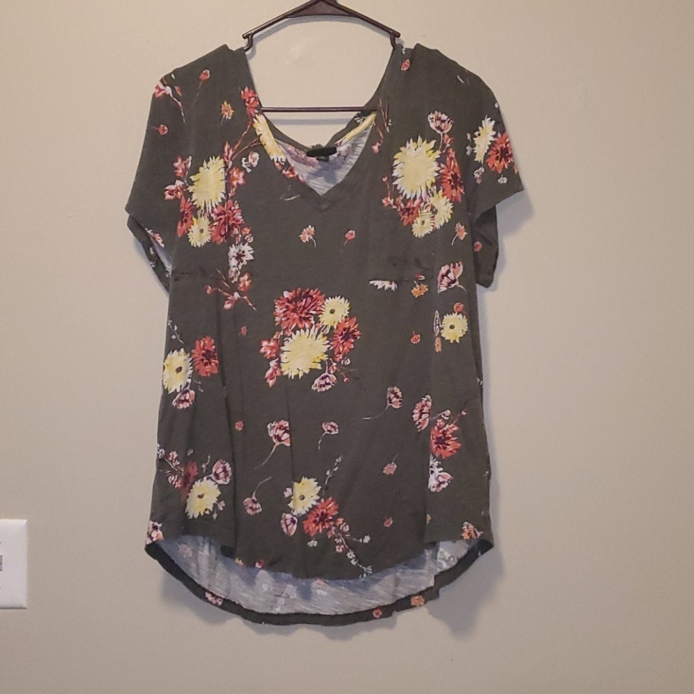 Torrid Olive Green Floral Print Tee 2x